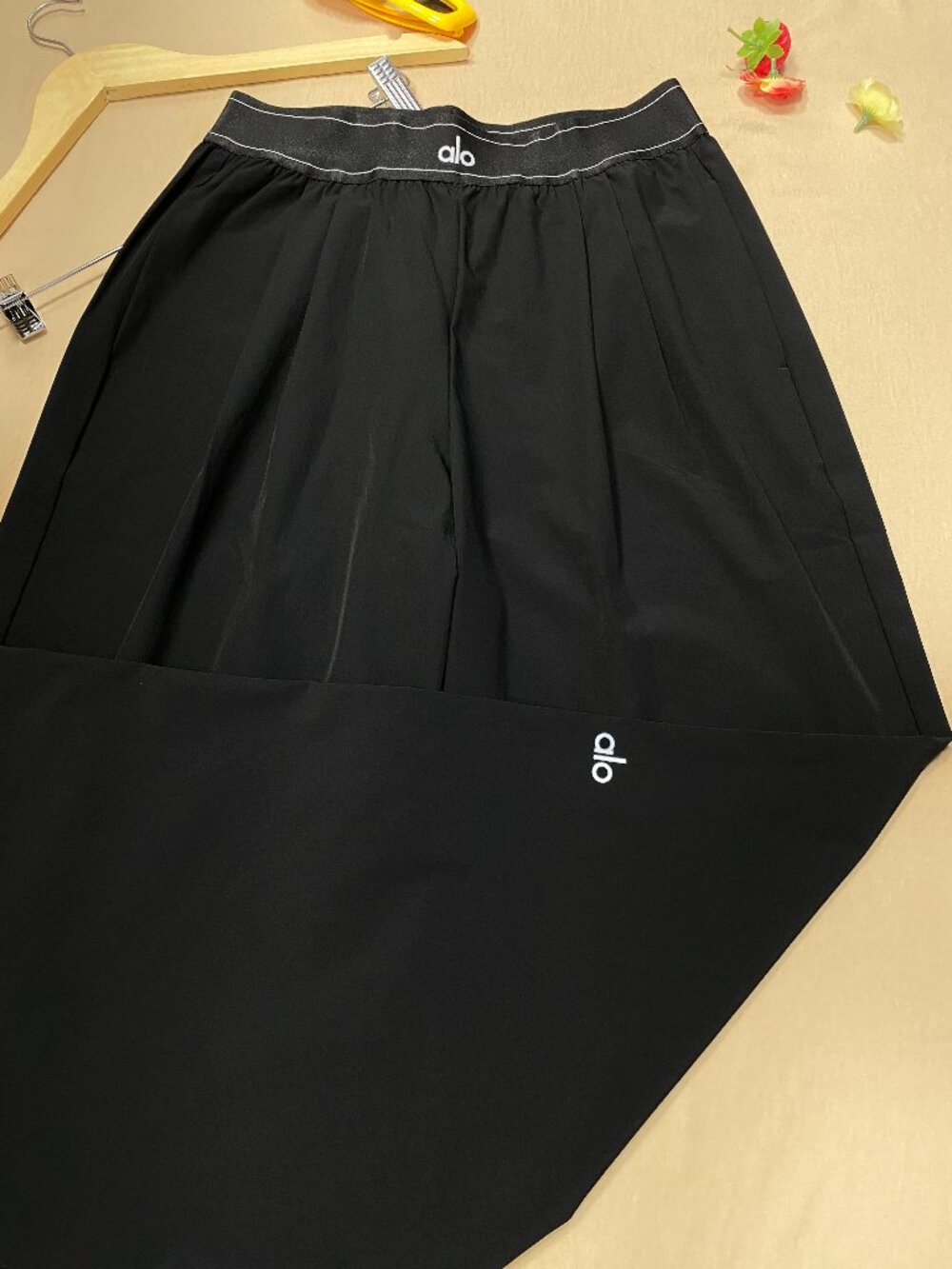 Black⭐ALO Yoga Suit Up Wide Trouser Regular30” Inseam😍Flowy & Flattering NWT - Picture 5 of 7